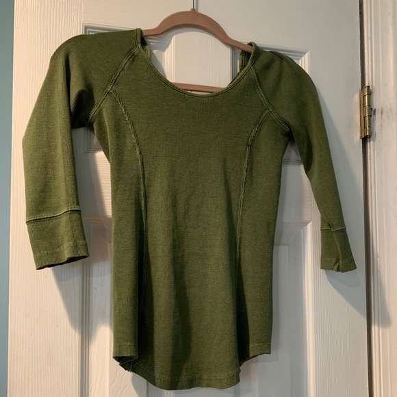Free People 3/4 sleeve top - Picture 1 of 2